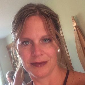 Meet your Posher, Michele